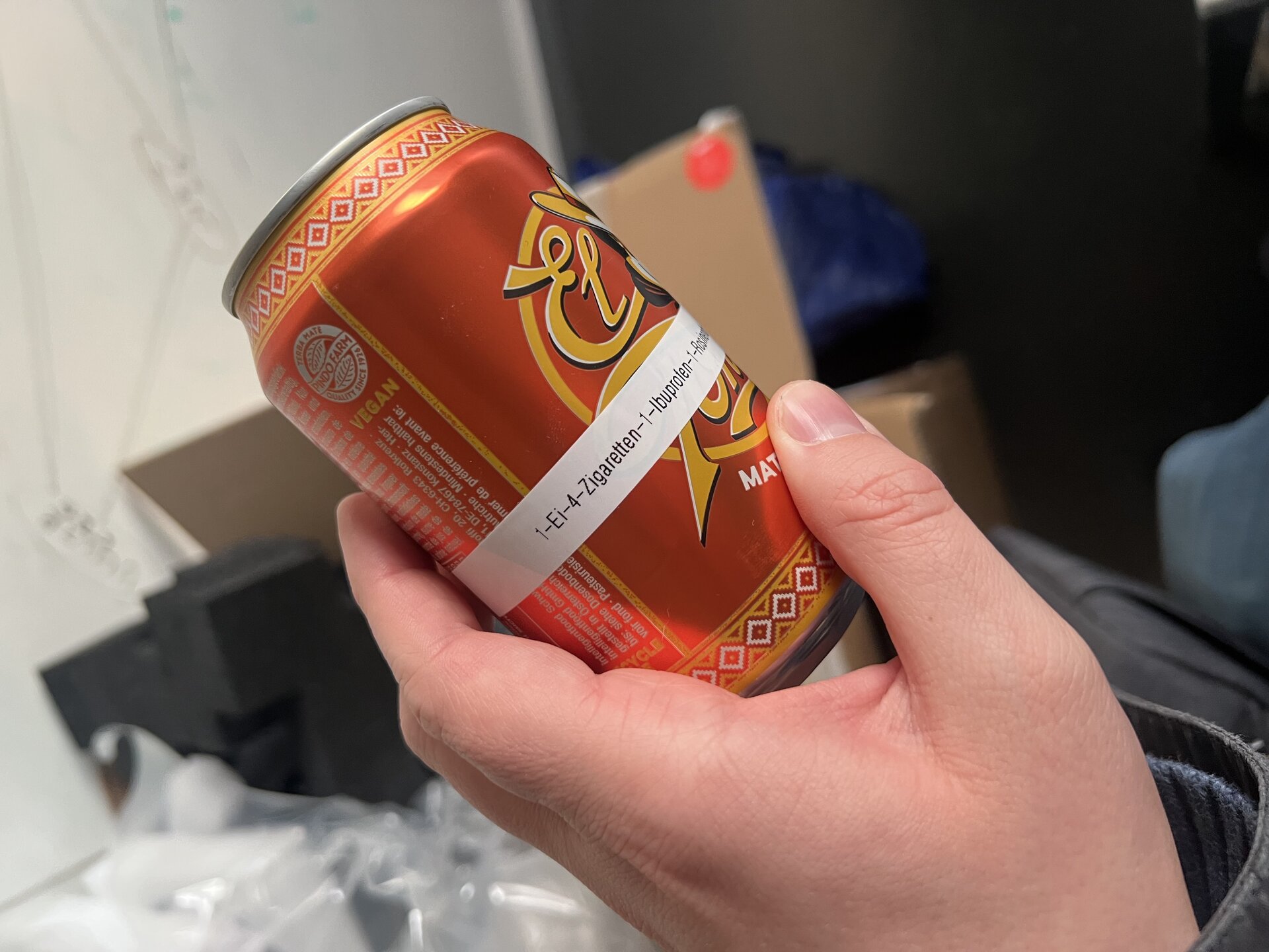 The flag on the mate can